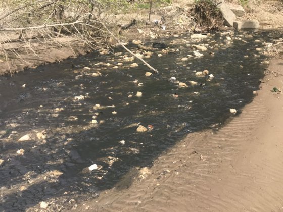 В Самарской области было обнаружено место незаконного слива и сброса в реку Волга нефтесодержащей  жидкости